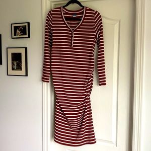 Maternity long sleeve midi dress